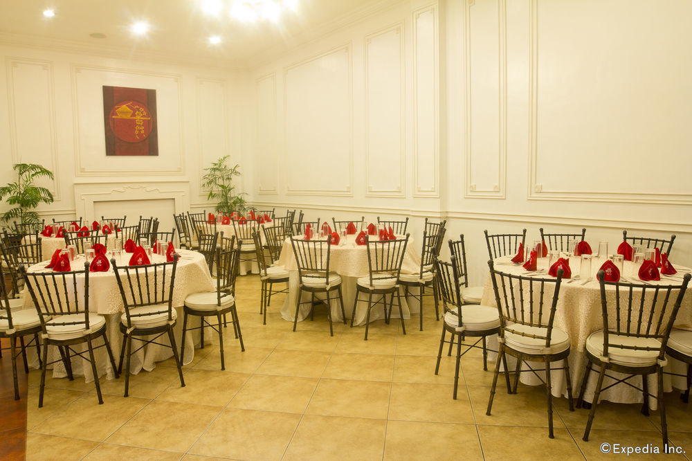 White Knight Hotel Intramuros Manila Exterior photo